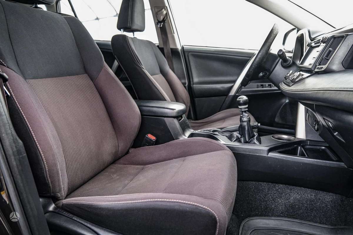 Toyota RAV4 - 12