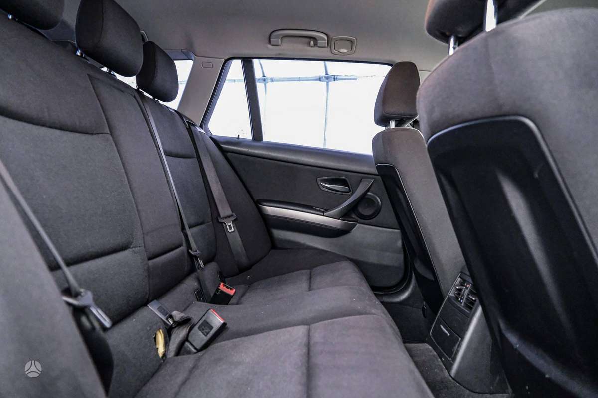 BMW 320, 2.0 l., universalas