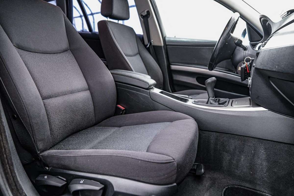 BMW 320, 2.0 l., universalas