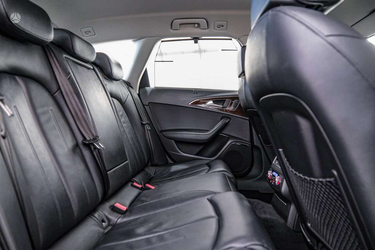 Audi A6 allroad, 3.0 l., Универсал