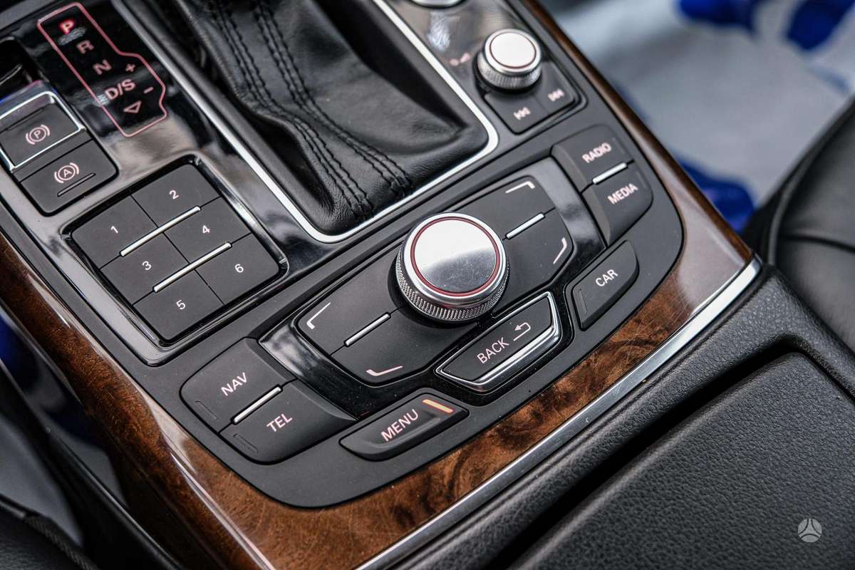 Audi A6 allroad, 3.0 l., Универсал