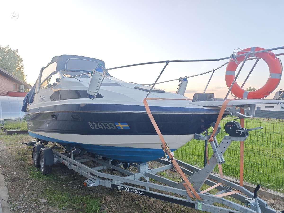 Bayliner 2450 siera, яхты / катера