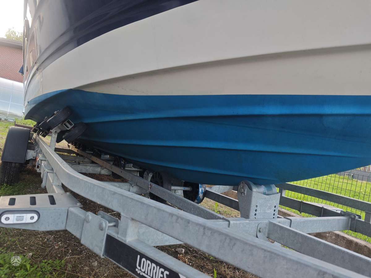 Bayliner 2450 siera, яхты / катера
