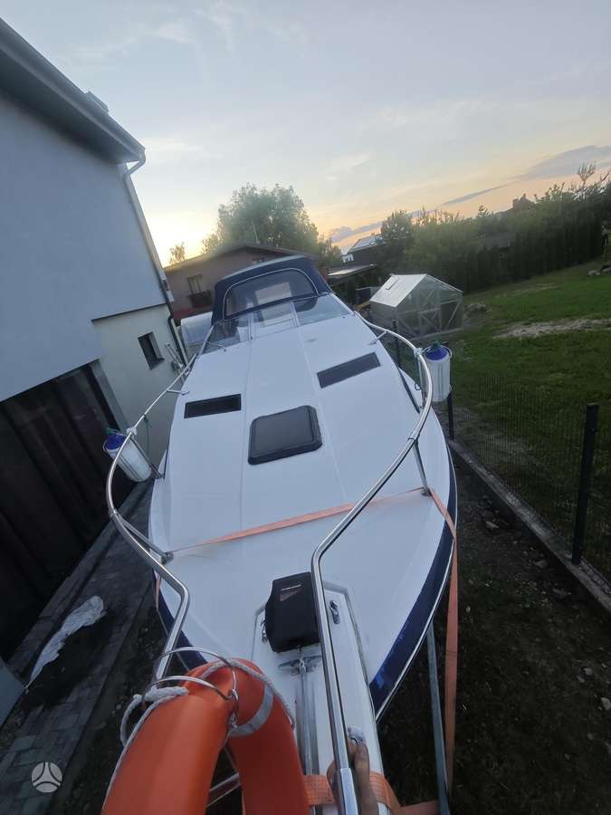 Bayliner 2450 siera, яхты / катера