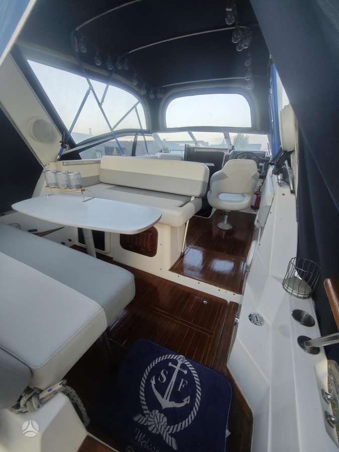 Bayliner 2450 siera, яхты / катера