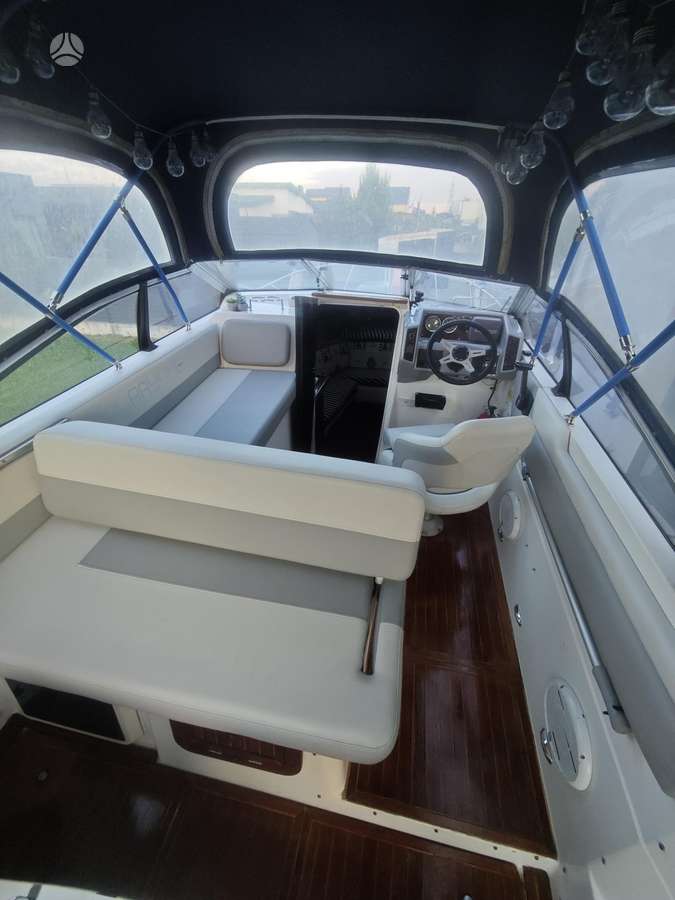 Bayliner 2450 siera, яхты / катера