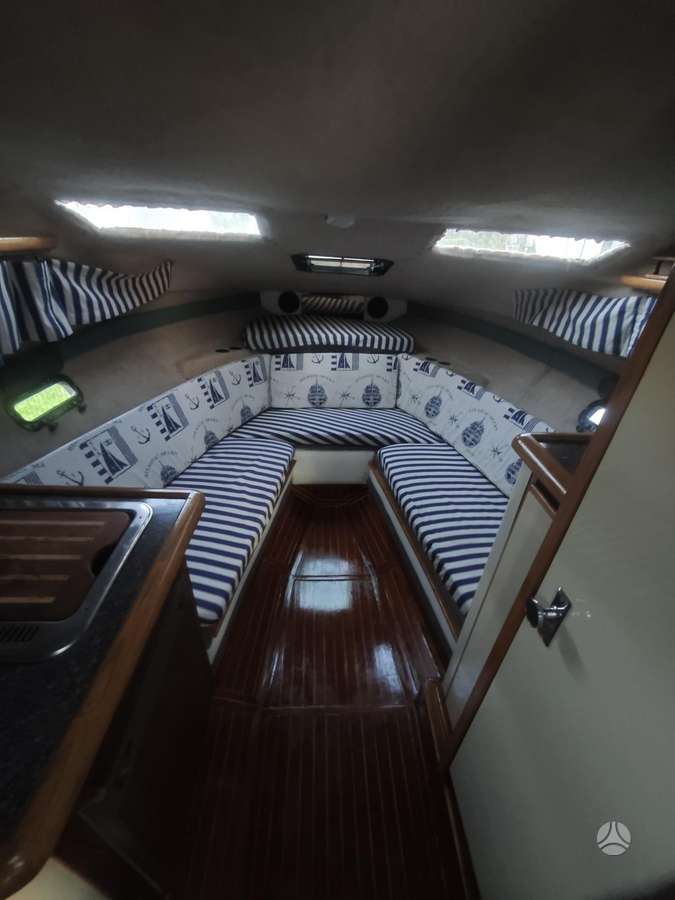 Bayliner 2450 siera, яхты / катера