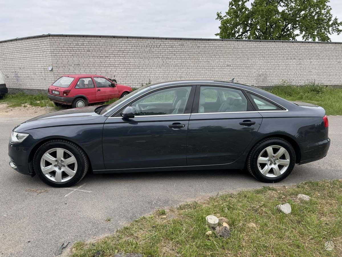 Audi A6, 2.8 l., saloon / sedan