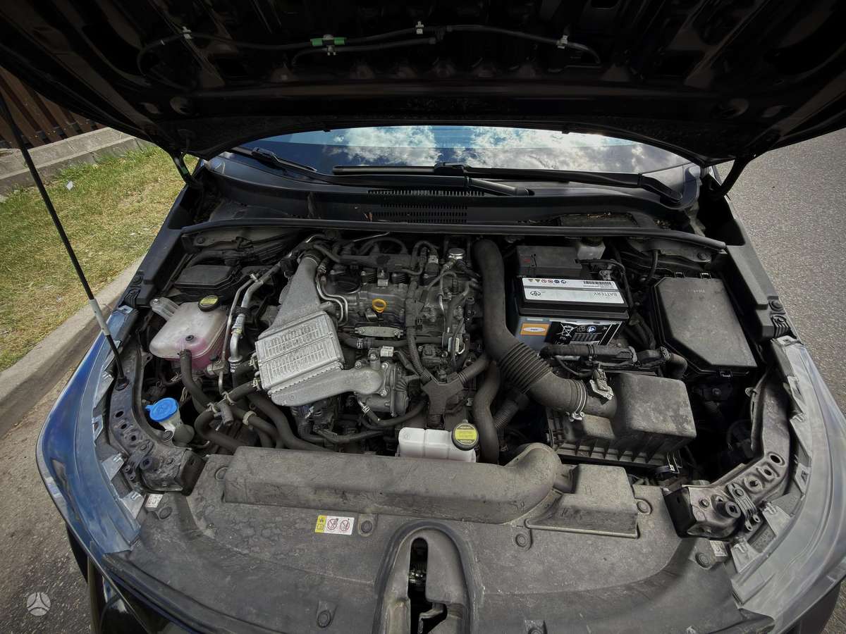 Toyota Corolla - 10