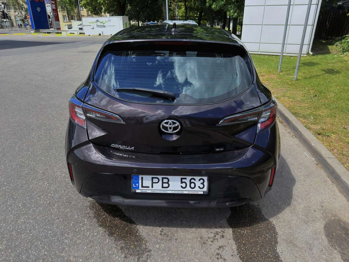 Toyota Corolla - 4