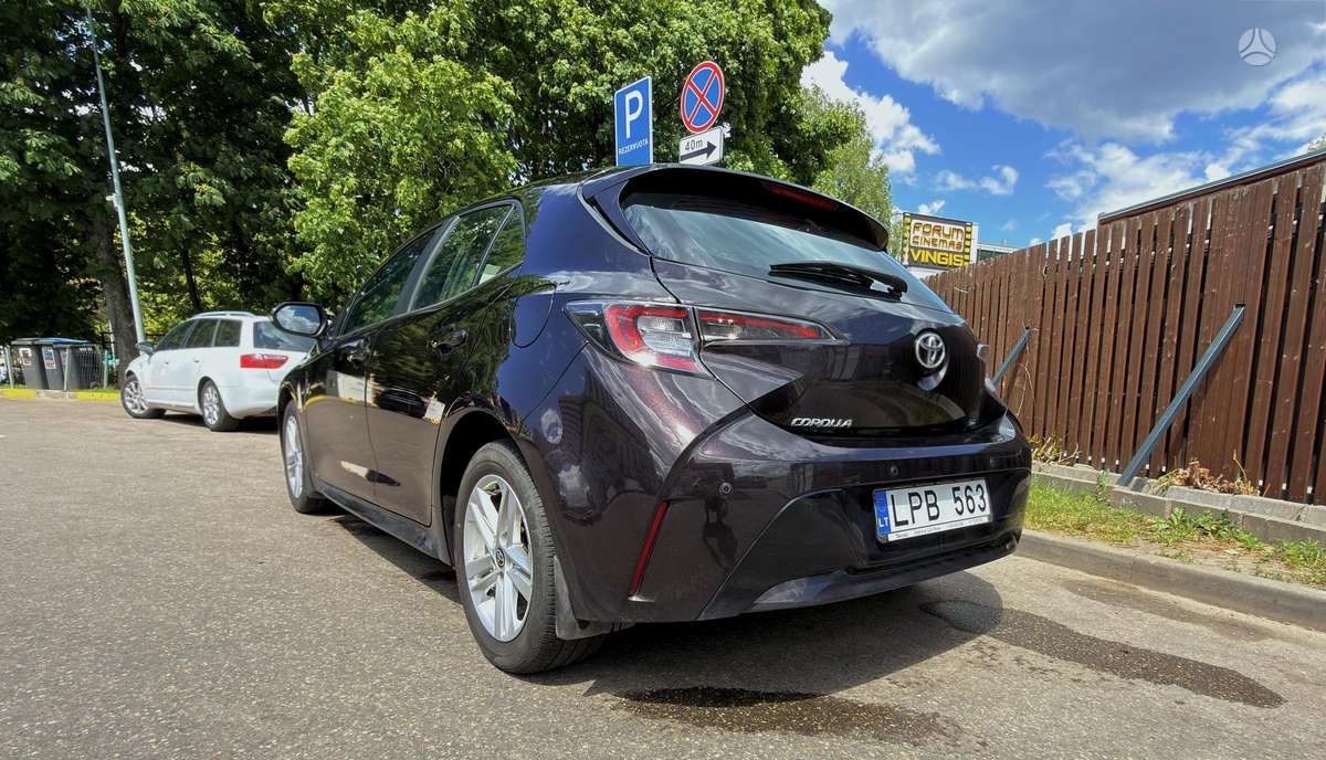 Toyota Corolla - 5
