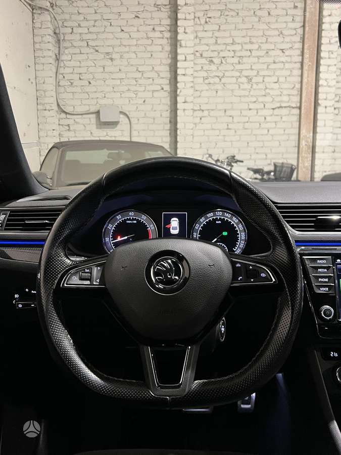 Skoda Superb, 1.4 l., hatchback