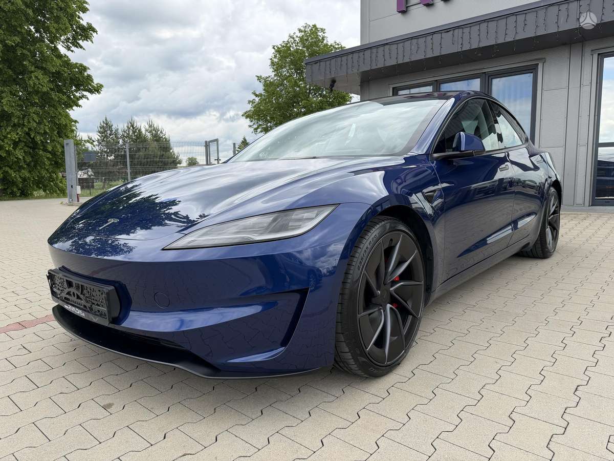 Tesla Model 3, 81 кВт·ч, Хэтчбек