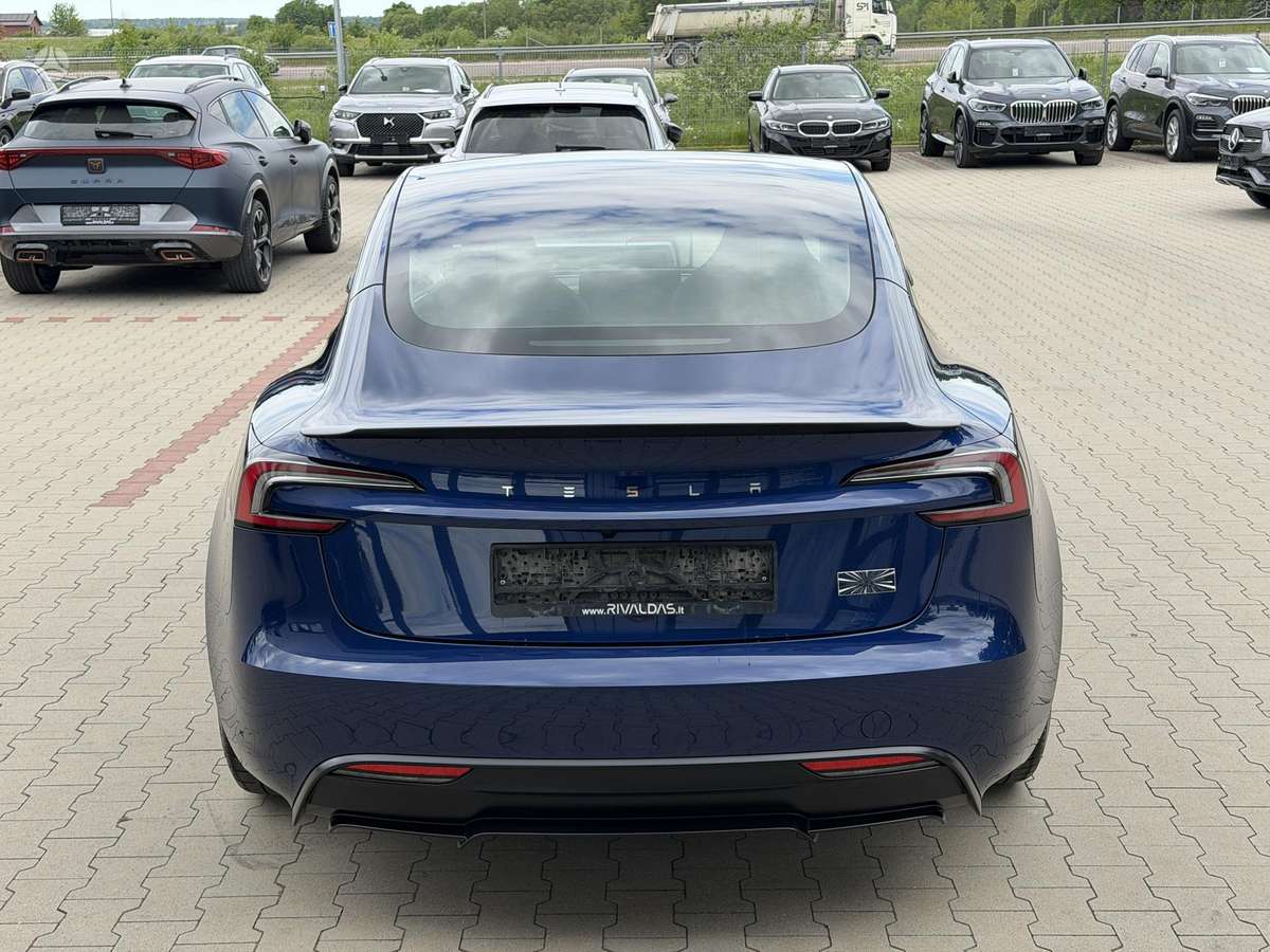 Tesla Model 3, 81 кВт·ч, Хэтчбек