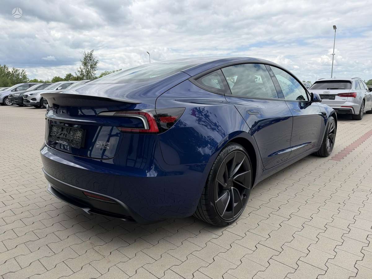 Tesla Model 3, 81 кВт·ч, Хэтчбек