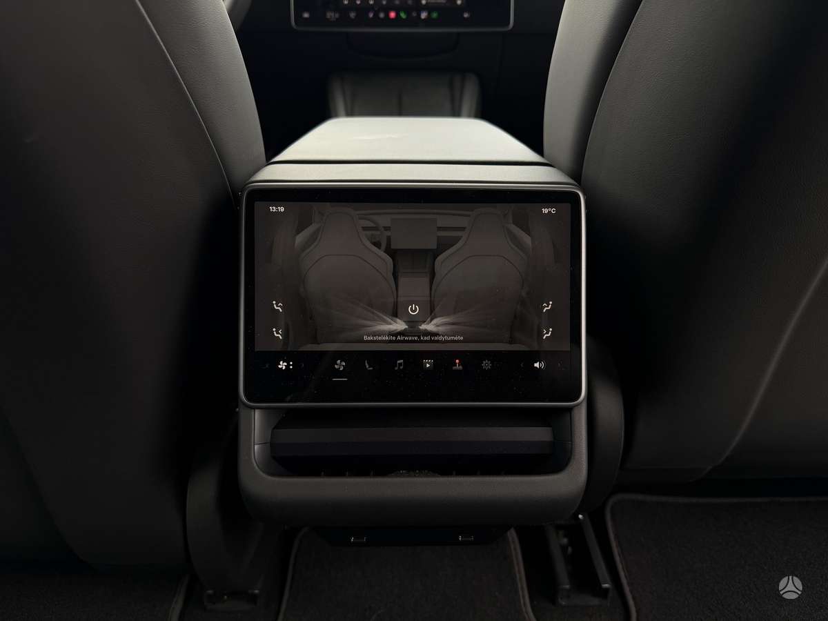 Tesla Model 3, 81 кВт·ч, Хэтчбек