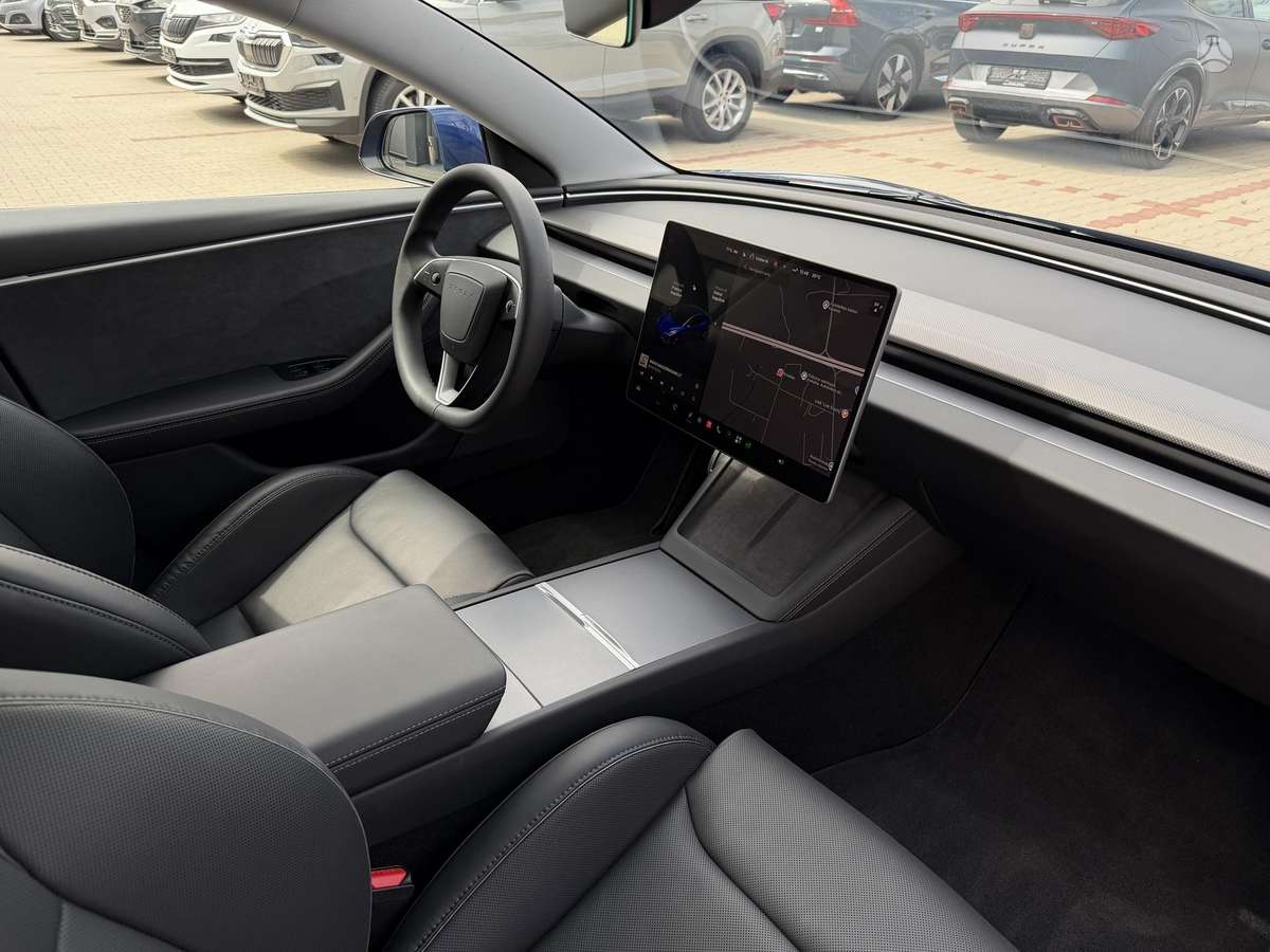 Tesla Model 3, 81 кВт·ч, Хэтчбек