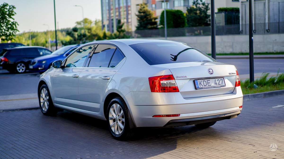Skoda Octavia, 1.6 l., hatchback
