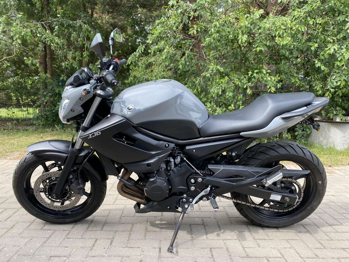 Yamaha XJ6 600cc, street / classic