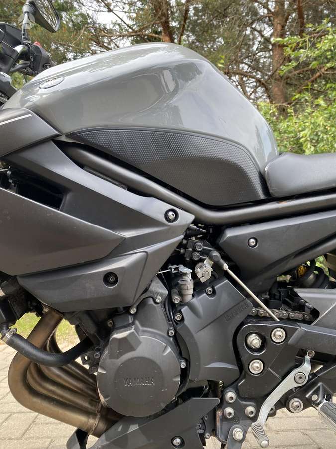 Yamaha XJ6 600cc, street / classic