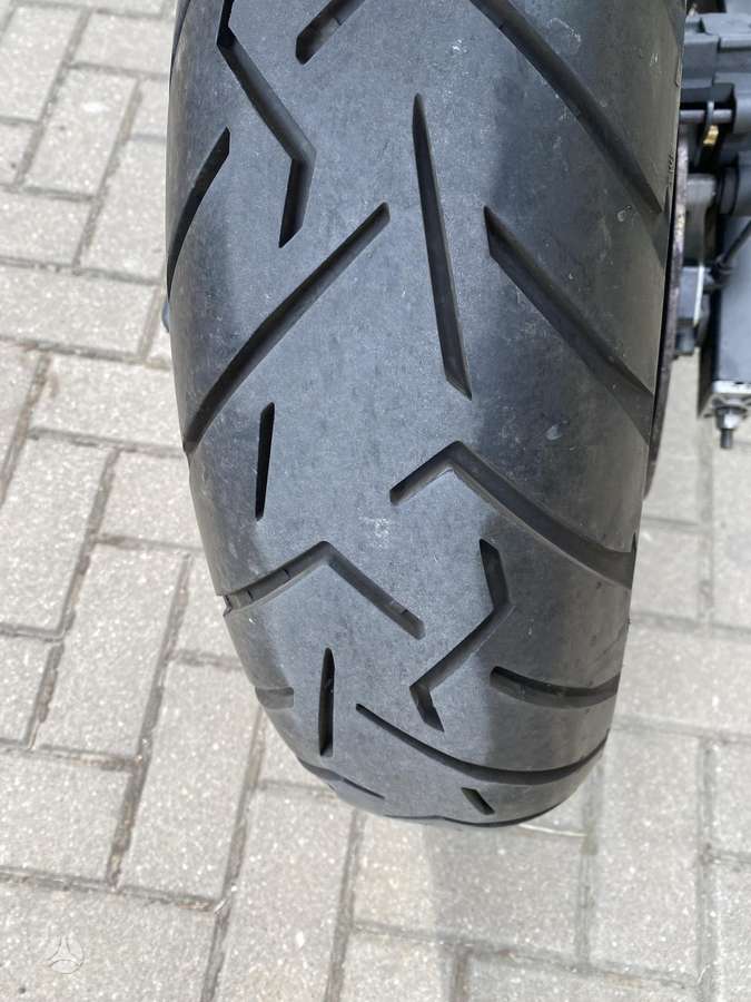 Yamaha XJ6 600cc, street / classic