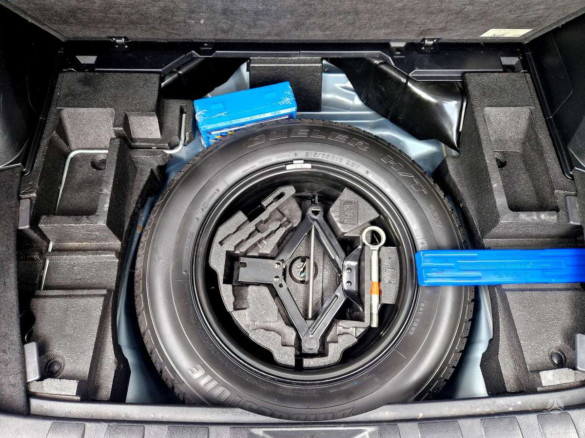 Subaru Forester, 2.0 l., off-road / crossover