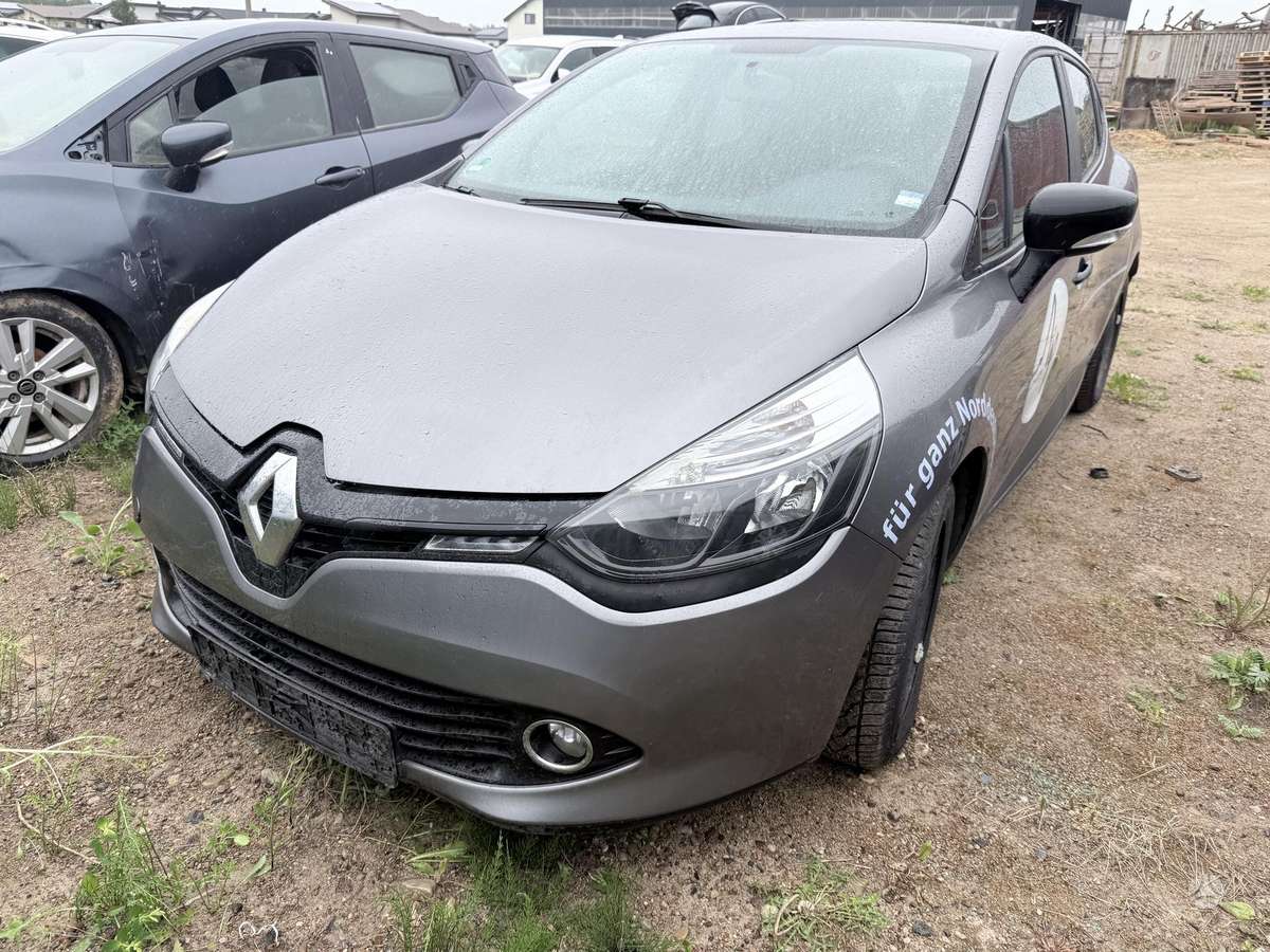 Renault Clio for parts