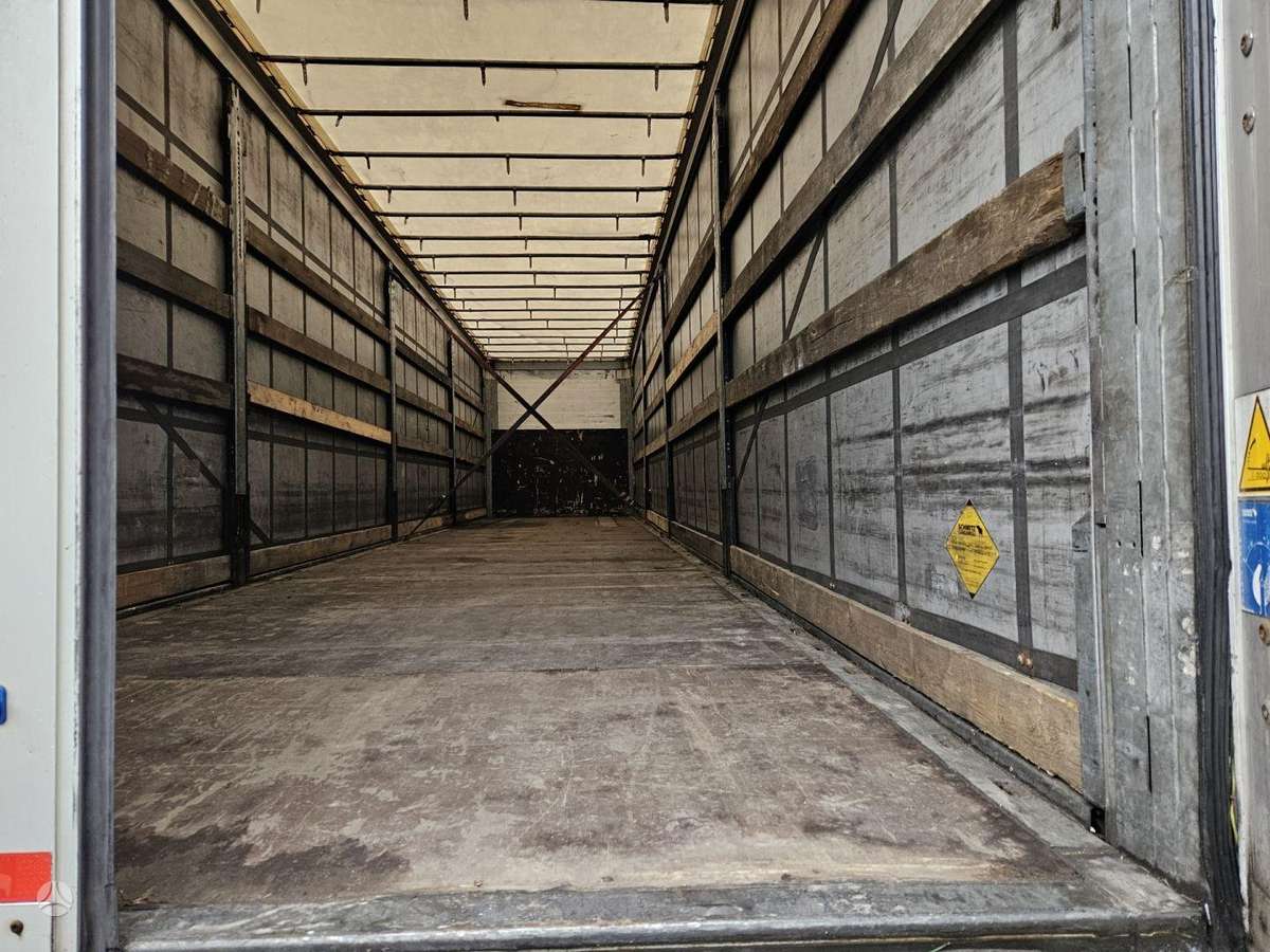 Schmitz SCB*S3T, užuolaidinės / tentinės