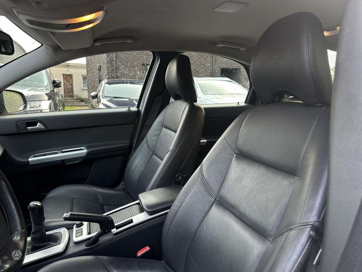 Volvo S40 - 10