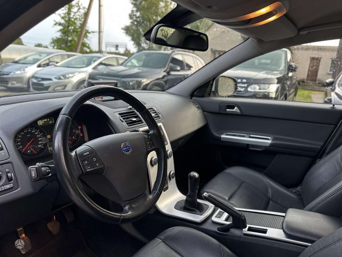 Volvo S40 - 11