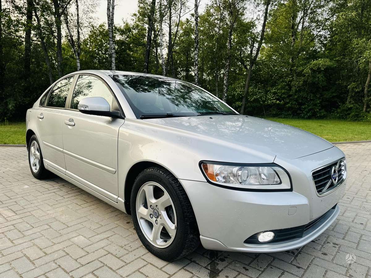 Volvo S40, 1.6 l., Седан