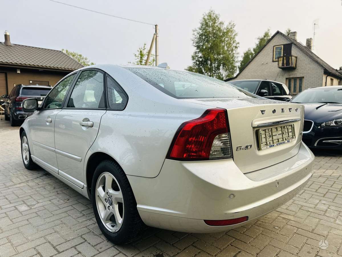 Volvo S40, 1.6 l., Седан