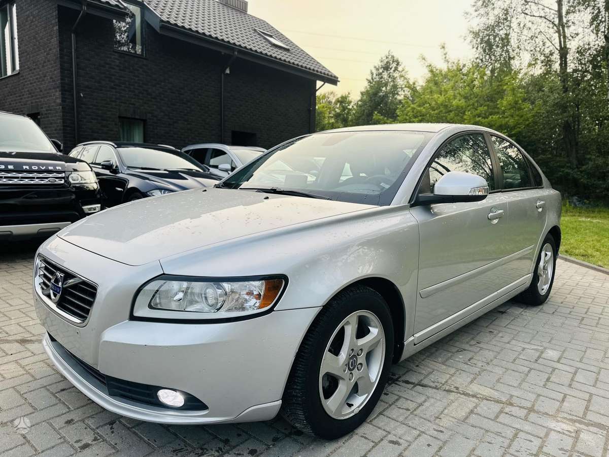 Volvo S40, 1.6 l., Седан