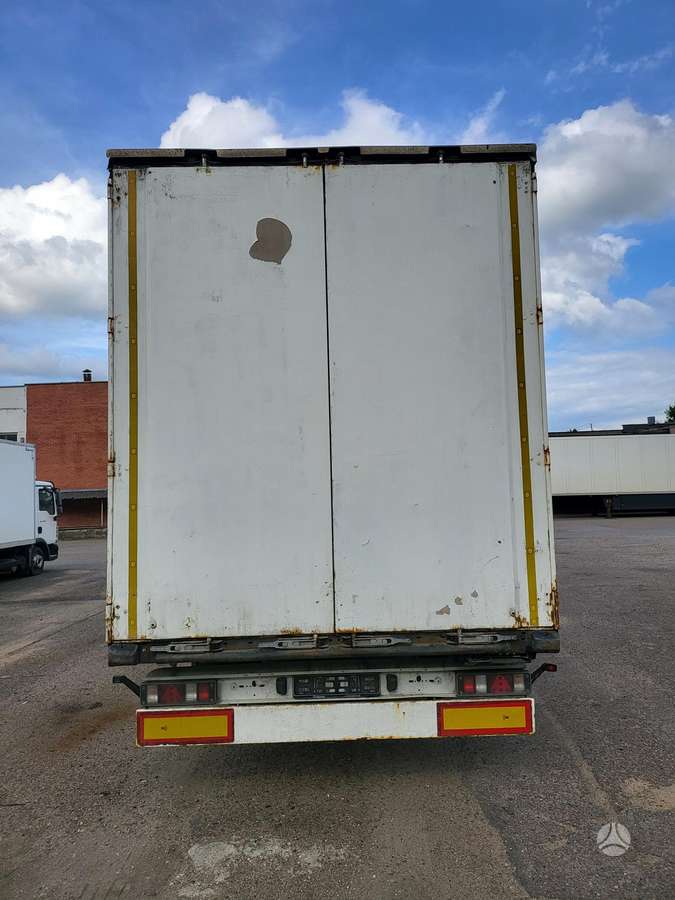 Krone, curtain / tarpaulin