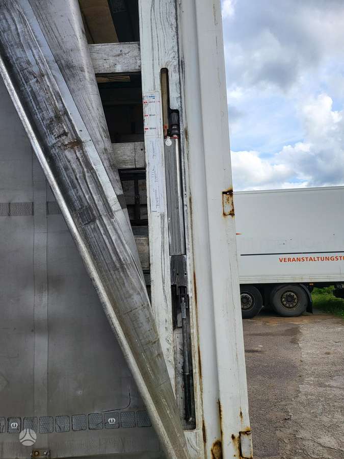 Krone, curtain / tarpaulin