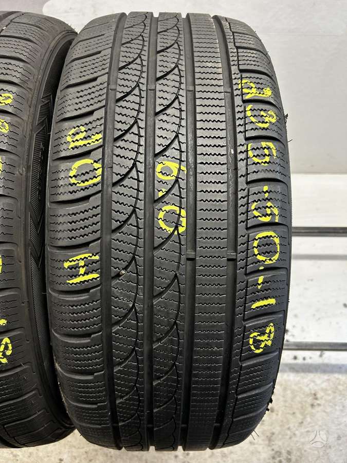 Rotalla S210, winter 235/50 R18