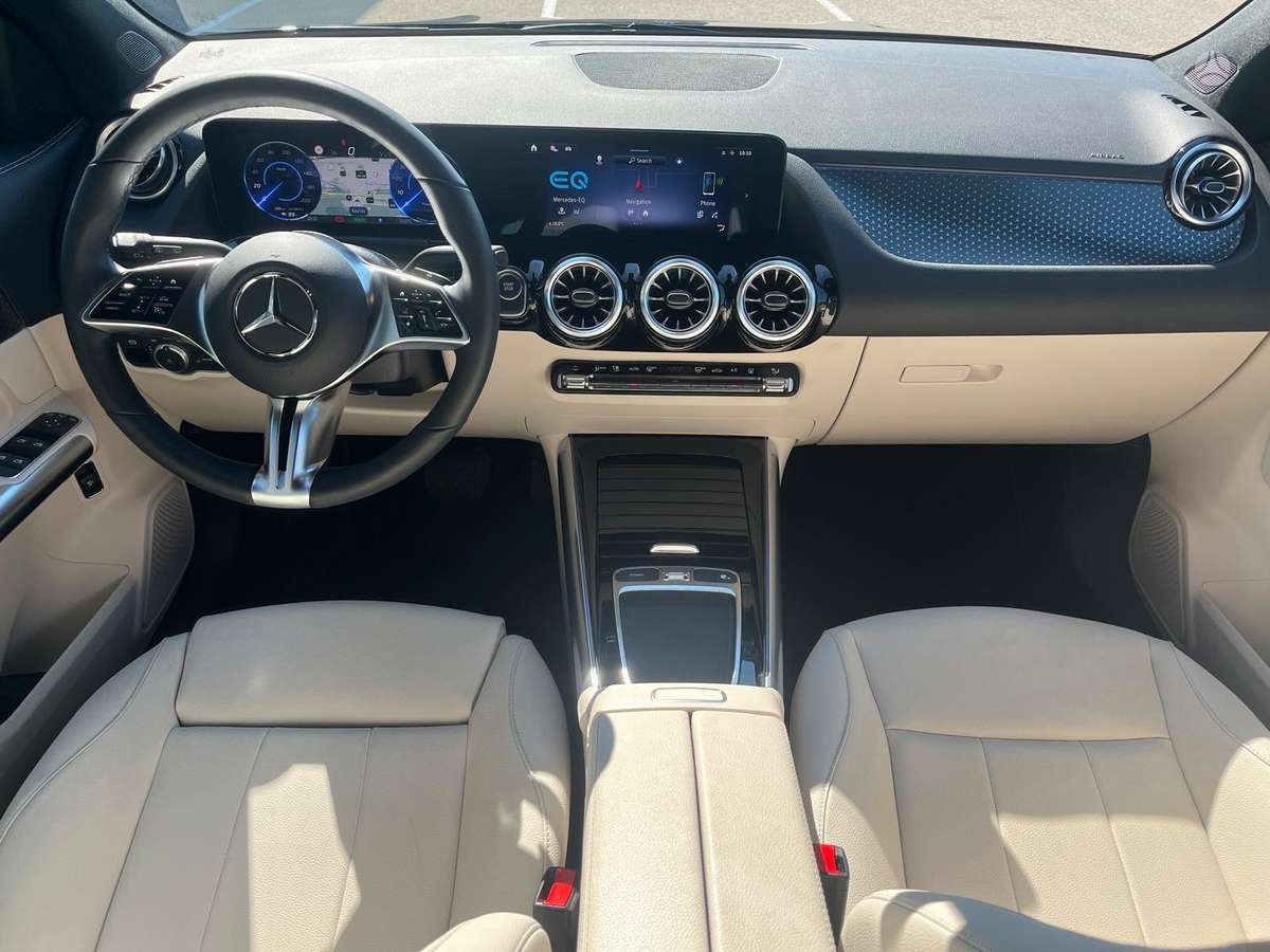 Mercedes-Benz EQA, 70 кВт·ч, Внедорожник / Кроссовер