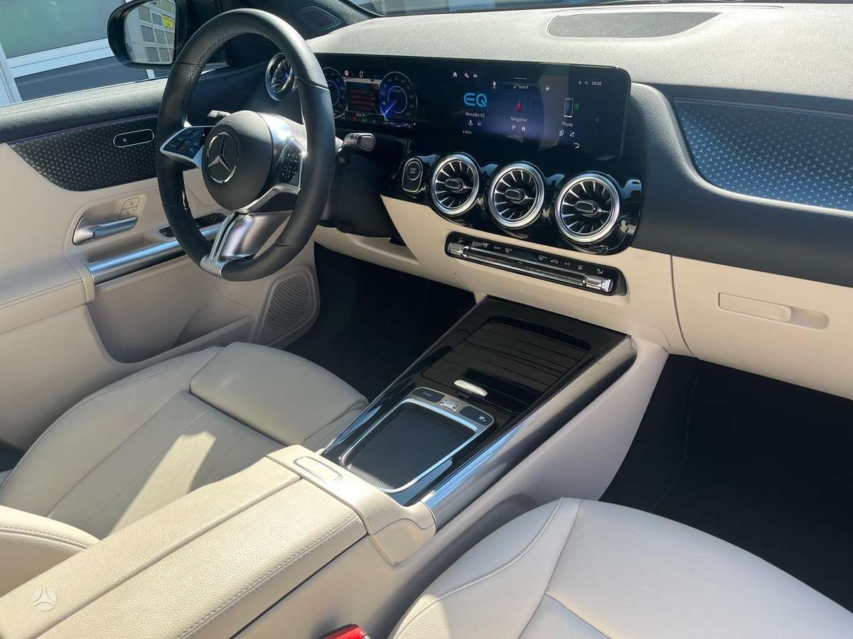 Mercedes-Benz EQA, 70 кВт·ч, Внедорожник / Кроссовер