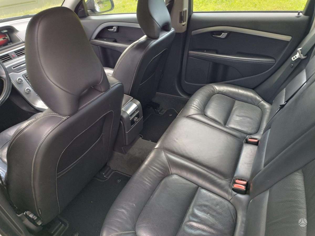 Volvo V70, 2.0 l., Универсал