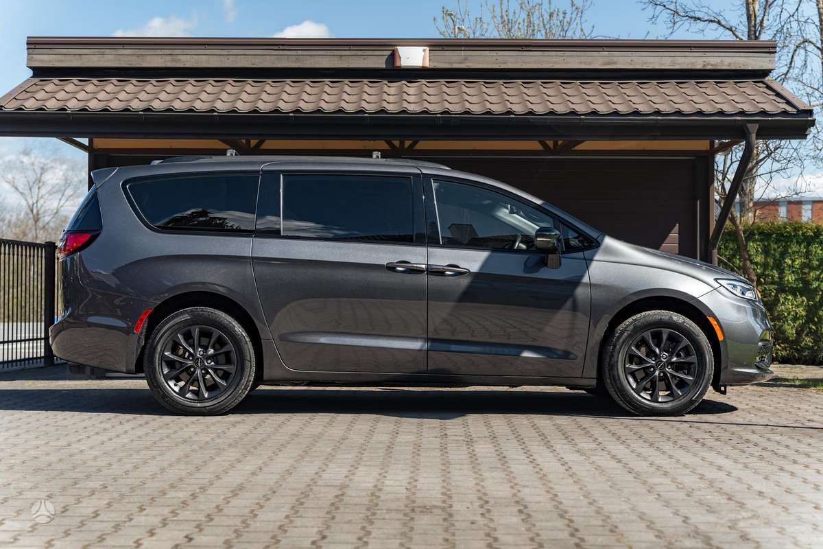 Chrysler Pacifica, 3.6 l., Минивэн