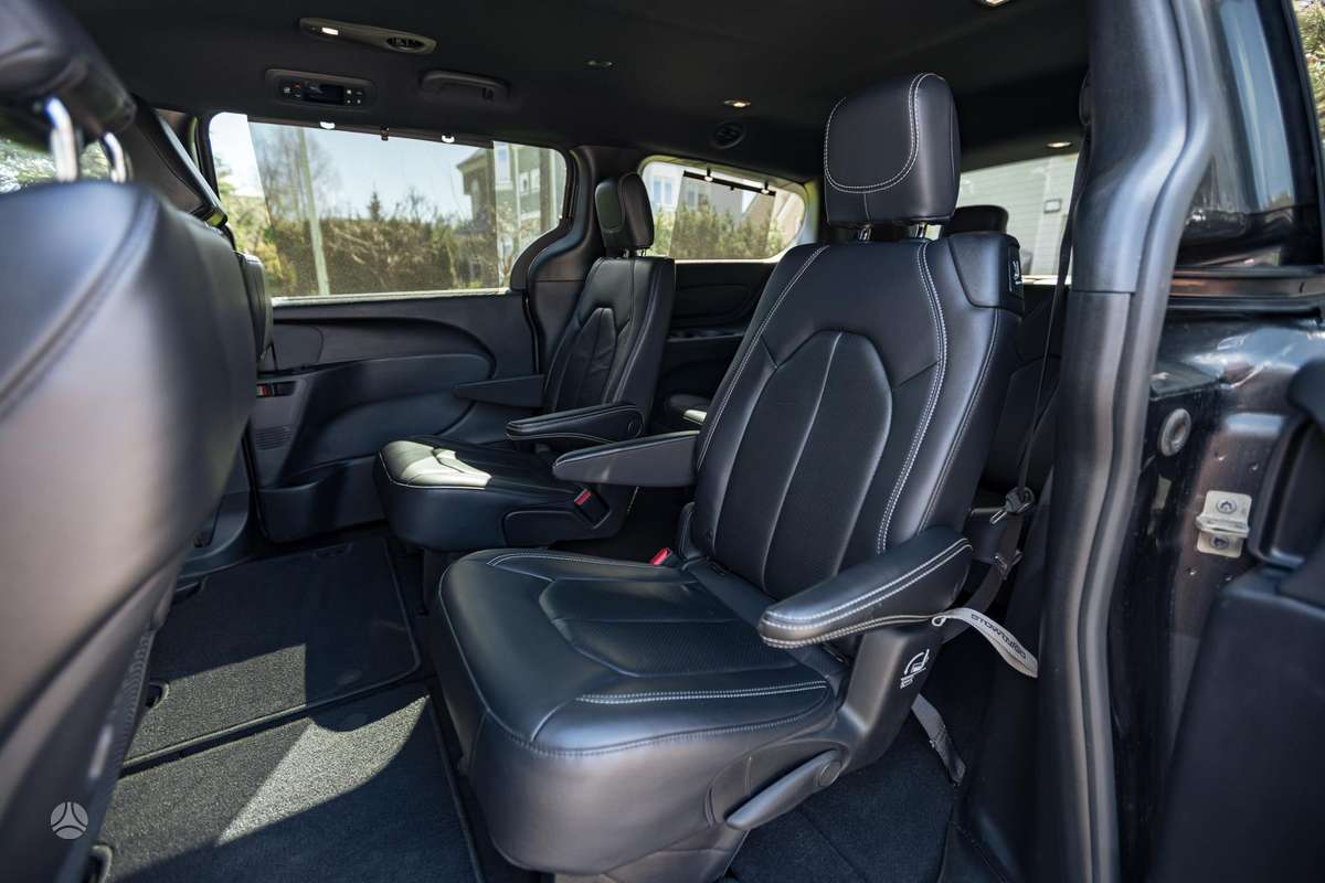 Chrysler Pacifica, 3.6 l., Минивэн