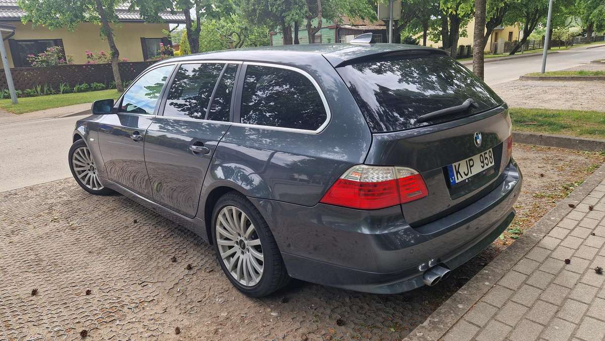 BMW 525, 3.0 l., Универсал