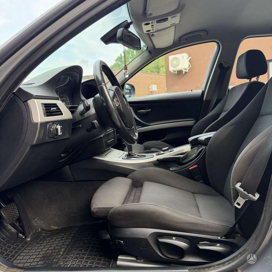 BMW 318, 2.0 l., Универсал