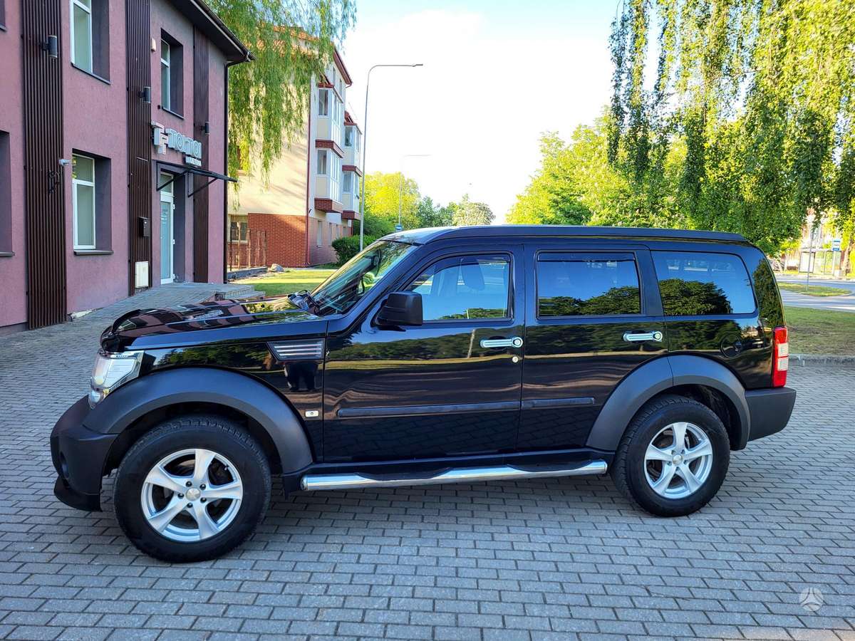 Dodge Nitro, 2.8 l., off-road / crossover