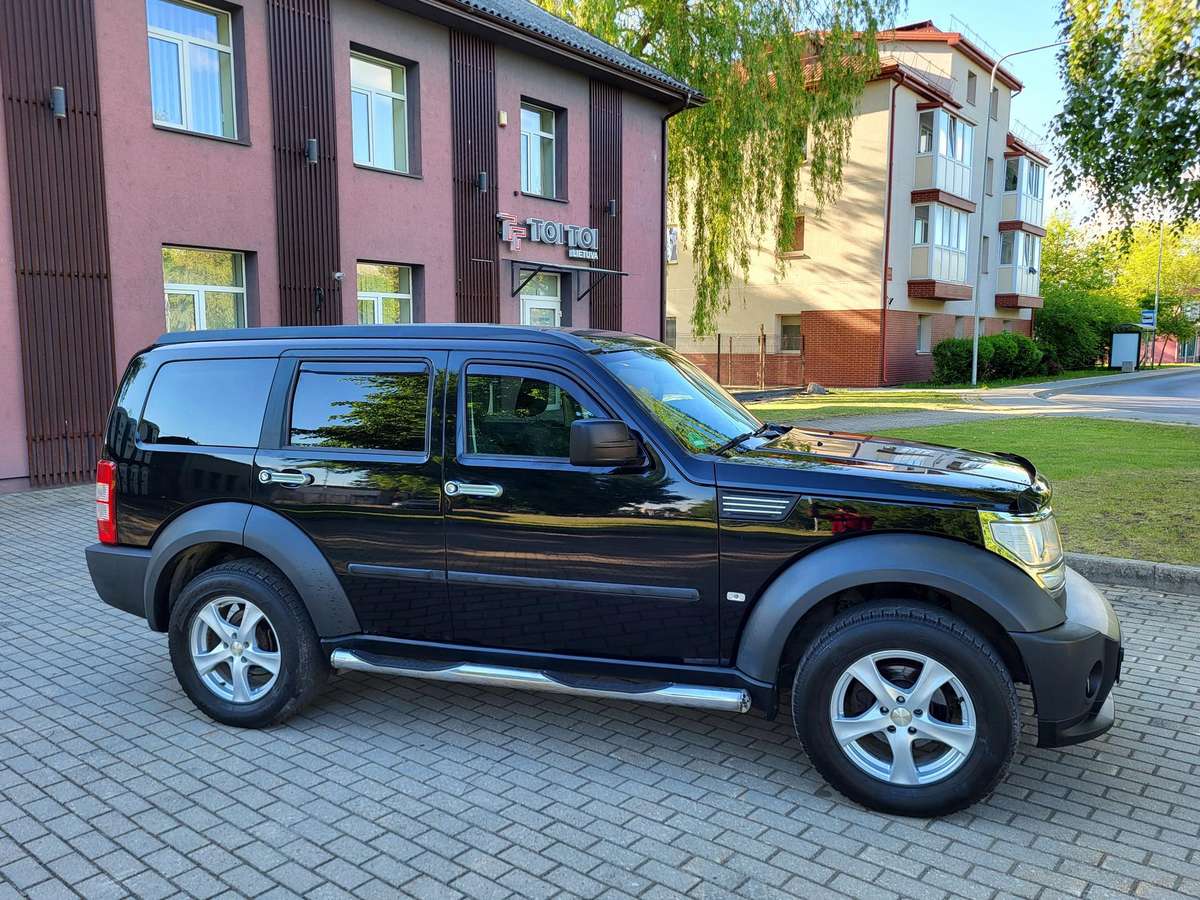 Dodge Nitro, 2.8 l., off-road / crossover