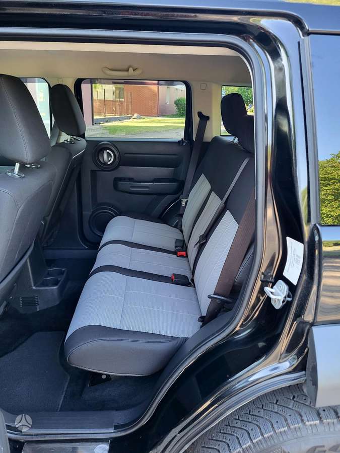 Dodge Nitro, 2.8 l., Внедорожник / Кроссовер
