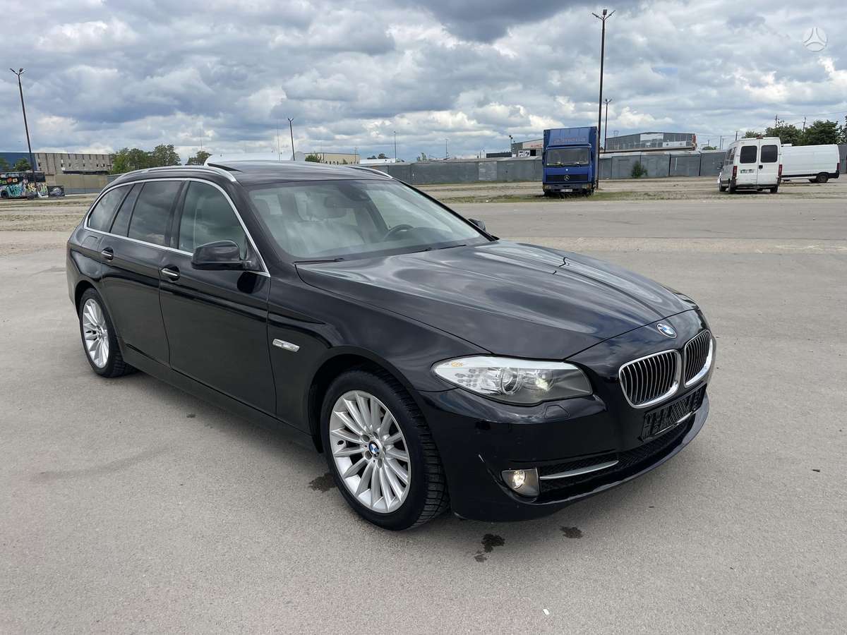 BMW 523, 3.0 l., Универсал