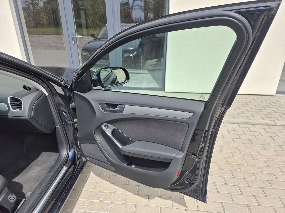 Audi A4, 2.0 l., Универсал