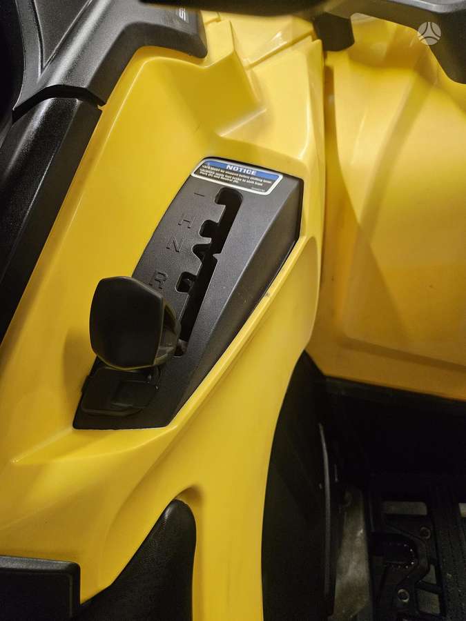 Can-Am Outlander Max 650cc, keturračiai
