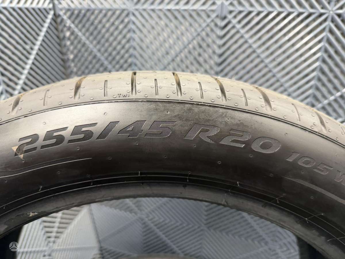 Pirelli, летние 255/45 R20